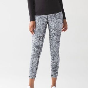 Lululemon Wunder Under High-Rise 7/8 Size 6